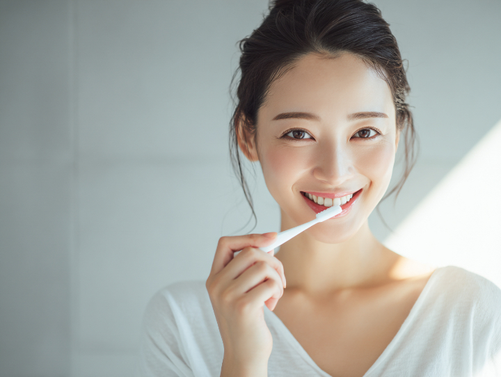 PMTC後も日常の歯みがきを継続する女性