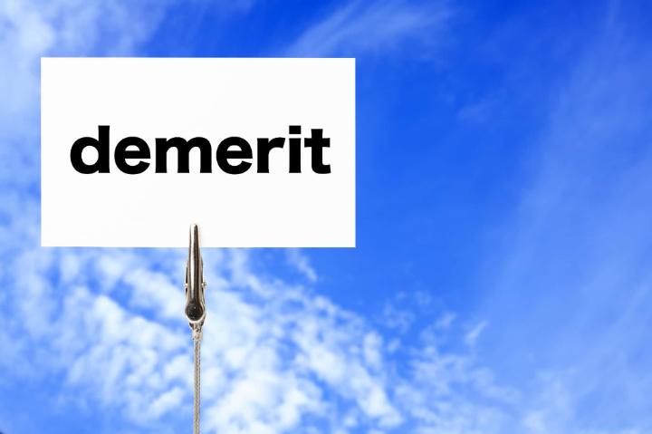 裏側矯正のデメリットのイメージ