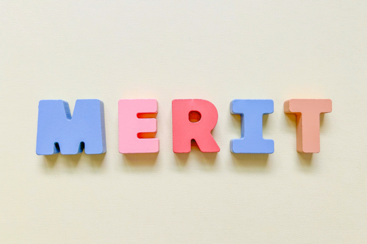 歯医者でクリーニングを受けるメリットのイメージ