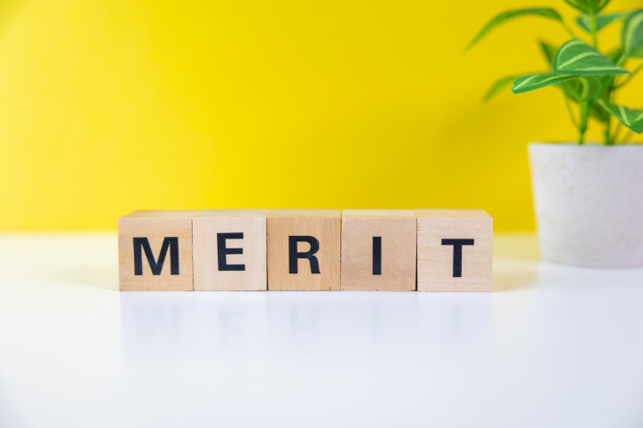 歯のクリーニングを受けるメリットを説明するイメージ