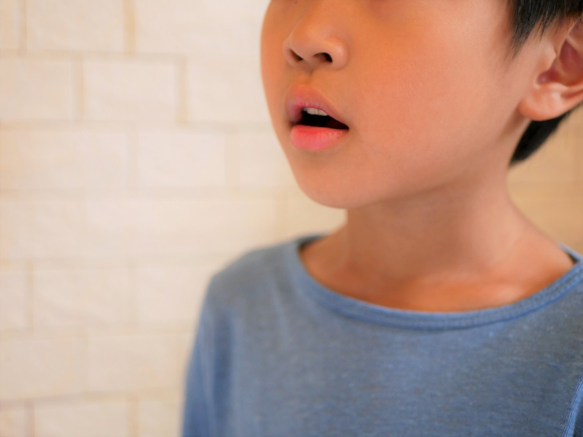 子どもの口臭イメージ